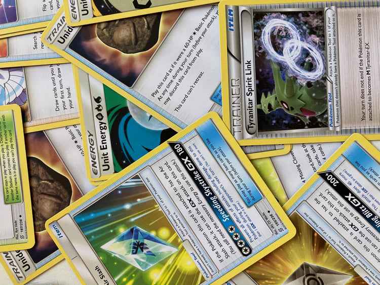 30x Pokemon Trainer Cards Bundle